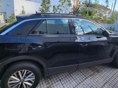 Usado VW T-Roc Style 116 HP (85 kW) 2021 Preto SUV