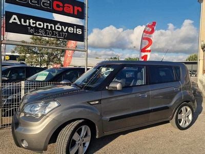 Cinzento Usado 2010 Kia Soul SUV | € 8.750