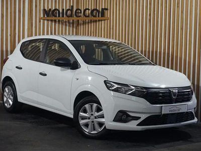 Usado Dacia Sandero Essentiel 67 HP (49 kW) 2021 Branco Citadino