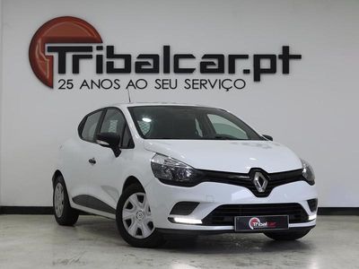 Branco Usado 2019 Renault Clio IV Zen | € 9.400 (Bom preço)