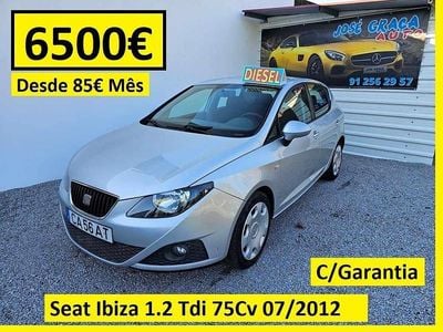 Usado Seat Ibiza 75 HP (55 kW) 2012 Cinzento