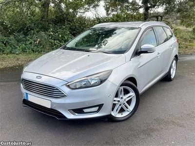 Usado Ford Focus Titanium X 120 HP (88 kW) 2017 Cinza