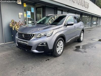 Branco Usado 2019 Peugeot 3008 Active Sedan | € 15.750 (Bom preço)