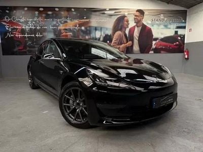 Usado Tesla Model 3 Standard Range Plus 225 kW (306 HP) 2019 Preto Sedan