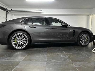 Cinzento Usado 2017 Porsche Panamera Citadino | € 63.000 (Super Preço)