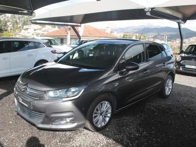 Cinzento Usado 2017 Citroën C4 | € 12.990 (Preço justo)