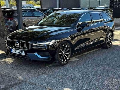 Preto Usado 2024 Volvo V60 Core Carrinha | € 43.490 (Preço elevado)
