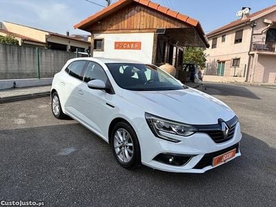 Usado Renault Mégane IV Zen 100 HP (73 kW) 2016 Branco Sedan