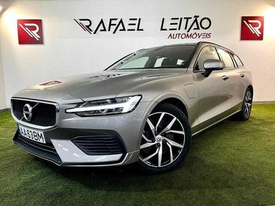 Cinzento Usado 2020 Volvo V60 Carrinha | € 28.700 (Preço justo)