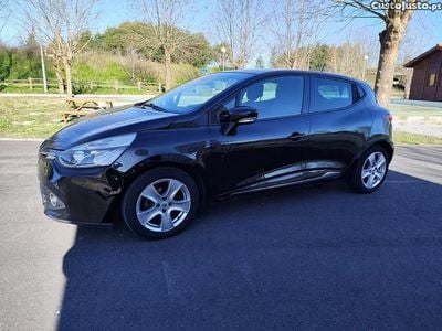 Preto Usado 2015 Renault Clio IV | € 7.900