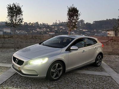 Usado 2017 Volvo V40 Sedan | € 9.800