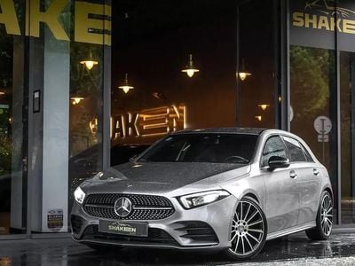 Cinza antracite Usado 2021 Mercedes A180 AMG line Citadino | € 25.750 (Preço justo)