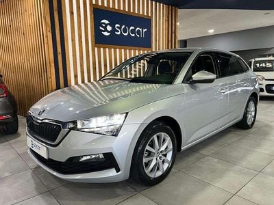 Cinza Usado 2023 Skoda Scala Ambition Citadino | € 15.400 (Bom preço)