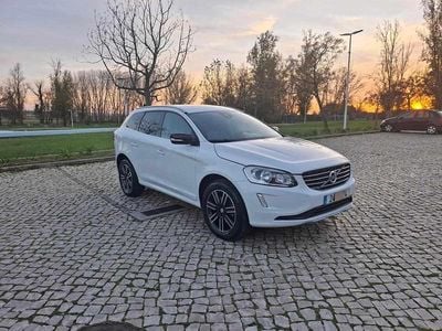 Branco Usado 2017 Volvo XC60 SUV | € 22.250 (Bom preço)