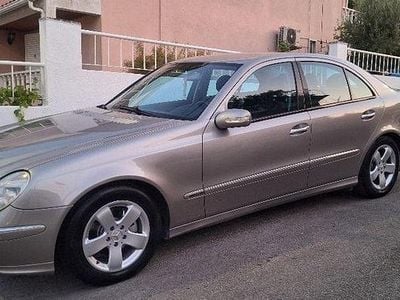 Mercedes E220