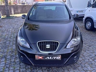 Usado Seat Altea Ecomotive 105 HP (77 kW) 2011 Preto Monovolume