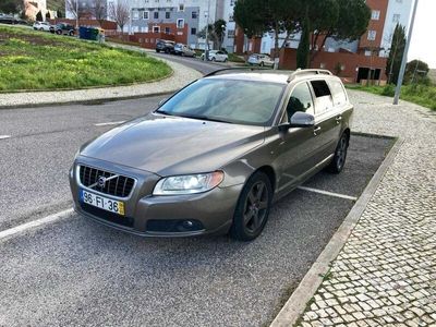 usado Volvo V70 P32008 D5 Momentum 3