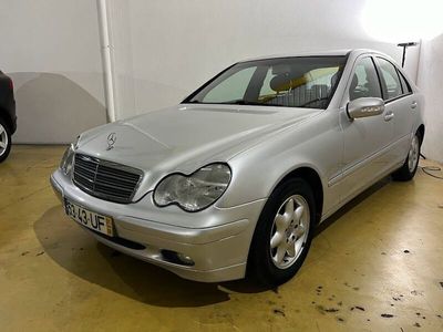 Mercedes C200