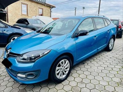 Usado Renault Mégane GrandTour Dynamique 110 HP (80 kW) 2015 Azul Carrinha