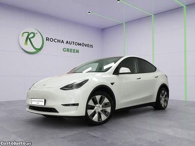 Branco Usado 2023 Tesla Model Y Standard Range SUV | € 38.999 (Preço elevado)