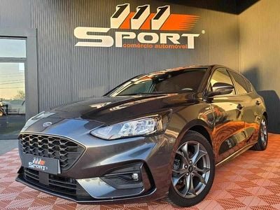 Cinzento Usado 2021 Ford Focus | € 18.250 (Preço justo)