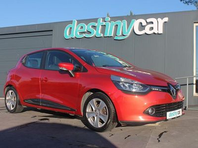 Vermelho Usado 2015 Renault Clio IV Dynamique | € 11.500 (Preço justo)