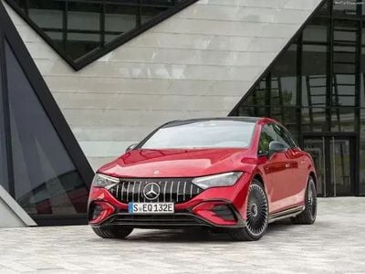 Usado Mercedes EQE300 AMG line 180 kW (245 HP) 2023 Cinzento Sedan