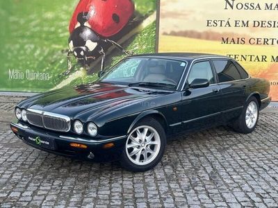 Jaguar XJ8