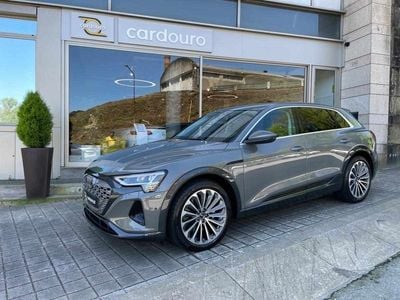 Usado Audi Q8 e-tron 300 kW (408 HP) 2023 Cinzento SUV