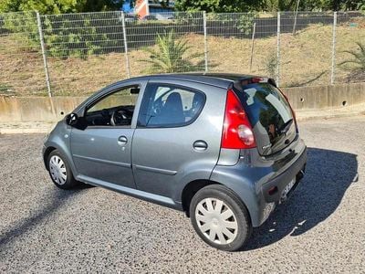 Cinzento Usado 2007 Peugeot 107 Citadino | € 4.150 (Preço elevado)