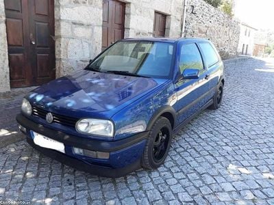 Azul Usado 1996 VW Golf III | € 3.750