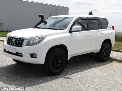 Usado Toyota Land Cruiser Anniversary 190 HP (139 kW) 2012 Branco SUV