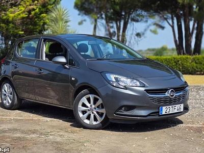 Cinza Usado 2017 Opel Corsa Edition Sedan | € 9.950 (Preço elevado)