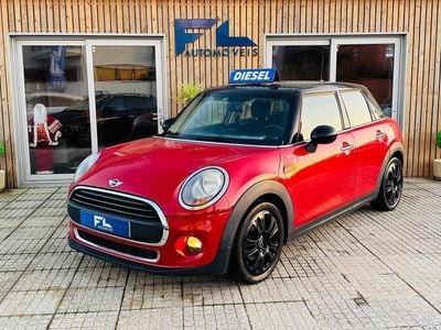 Usado Mini ONE 95 HP (69 kW) 2015 Vermelho Citadino