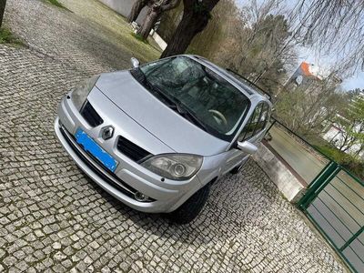 usado Renault Grand Scénic II - 2.0DCI AUT 7L 2008 - ISOFIX