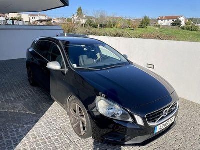Usado 2013 Volvo V60 R-Design Carrinha | € 12.500 (Preço justo)