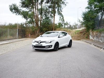 Branco Usado 2014 Renault Mégane GT Line GT-Line Coupé | € 12.500
