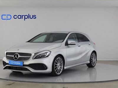 Cinza Usado 2018 Mercedes A180 | € 22.000 (Preço justo)