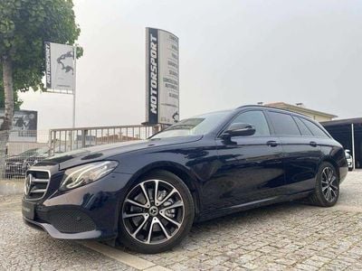 Azul (metalizado) Usado 2017 Mercedes E200 Avantgarde Carrinha | € 27.499