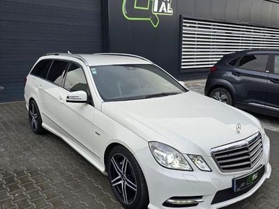 Branco Usado 2012 Mercedes E220 Avantgarde Carrinha | € 14.250