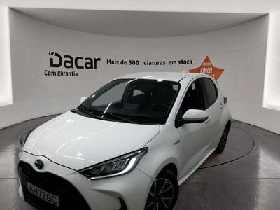 Branco Usado 2021 Toyota Yaris Hybrid | € 17.399 (Preço justo)