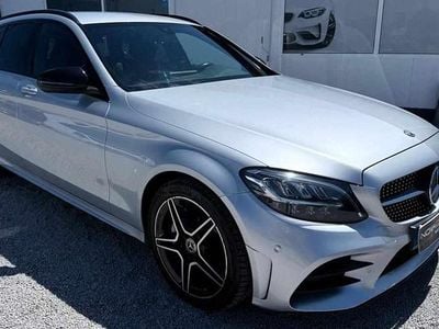 Cinzento Usado 2020 Mercedes C180 | € 26.990 (Preço justo)