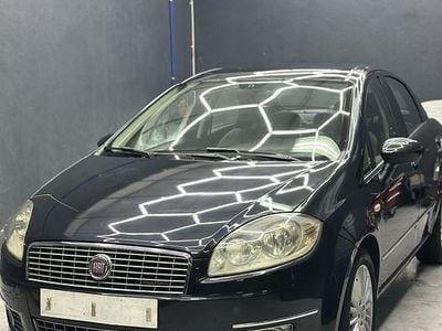 Usado 2008 Fiat Linea Sedan | € 3.200