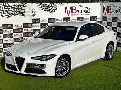 Usado Alfa Romeo Giulia Super 150 HP (110 kW) 2017 Branco Sedan