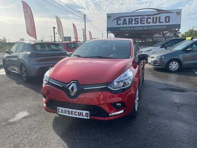 Usado Renault Clio IV 90 HP (66 kW) 2017 Vermelho