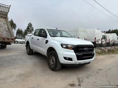 Branco Usado 2018 Ford Ranger Limited Pickup | € 23.500 (Bom preço)