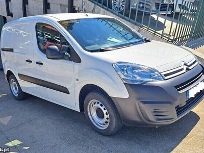 Branco Usado 2017 Citroën Berlingo Monovolume | € 11.750
