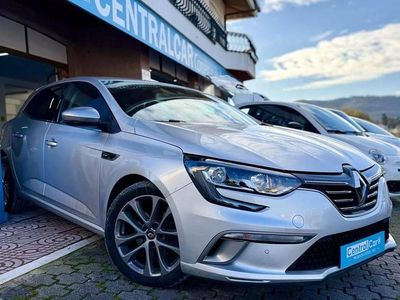 Cinzento Usado 2020 Renault Mégane IV | € 17.950 (Preço elevado)