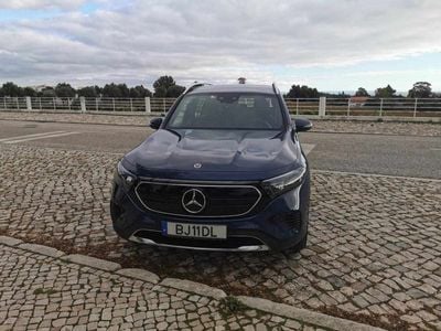 Mercedes EQB250