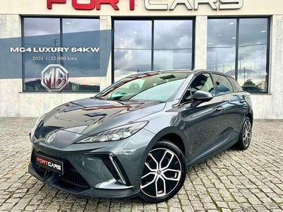 Cinza Usado 2024 MG MG4 EV Luxury Citadino | € 24.990 (Preço elevado)
